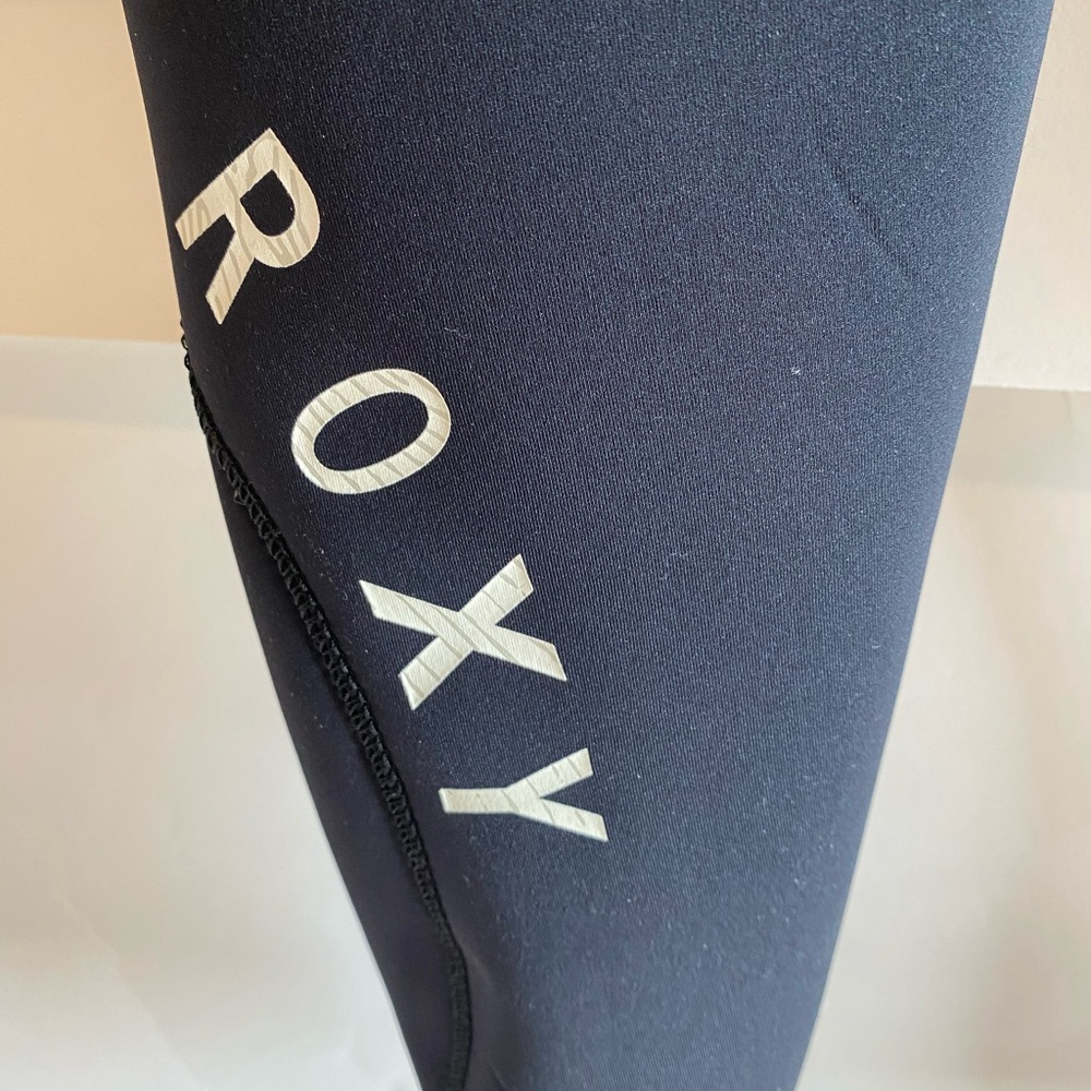 Roxy Women's Teal and Black Full Suit Wetsuit - Picture 6 of 11